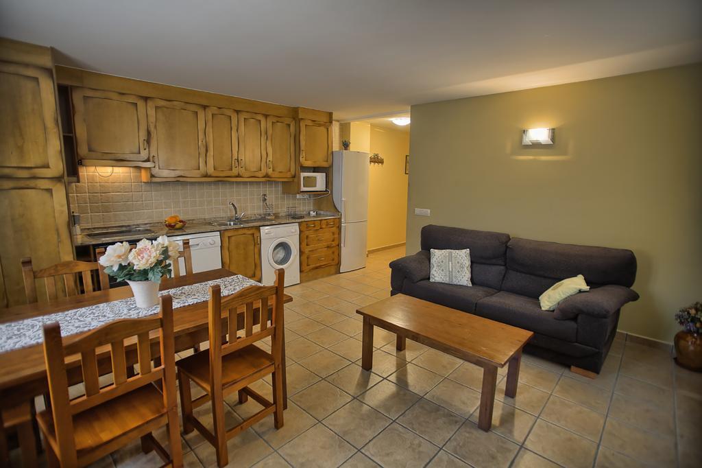 Apartamentos Casa Riu Sahun Room photo